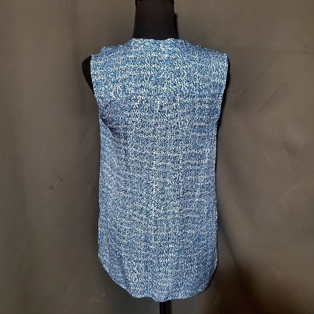 Vince 100% Silk Blouse Tank Size Small - Picture 3 of 5